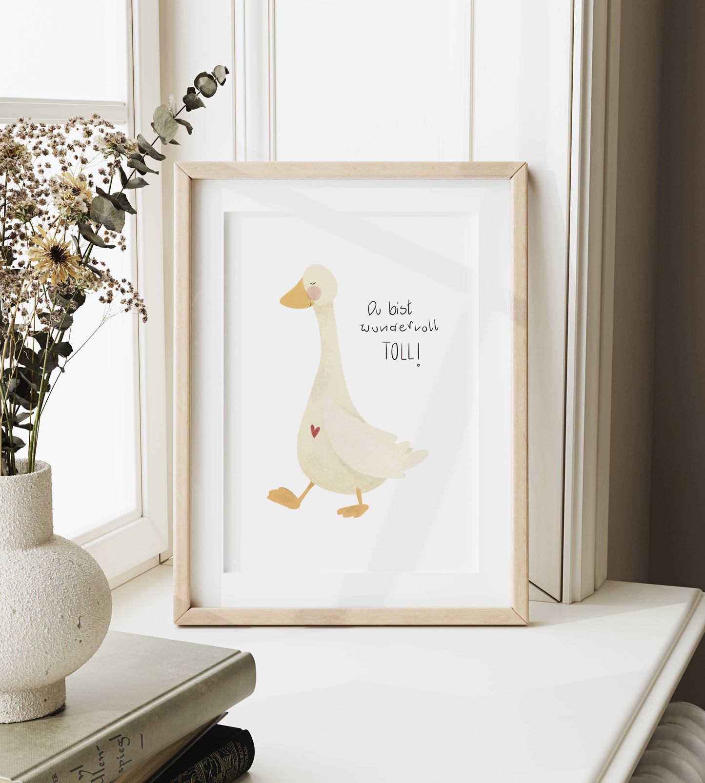 Handgezeichnetes Kinderposter mit lustiger Gans und Spruch – Geschenk zur Geburt, zum Gerburtstag, zur Einschulung oder Kinderzimmer-Deko